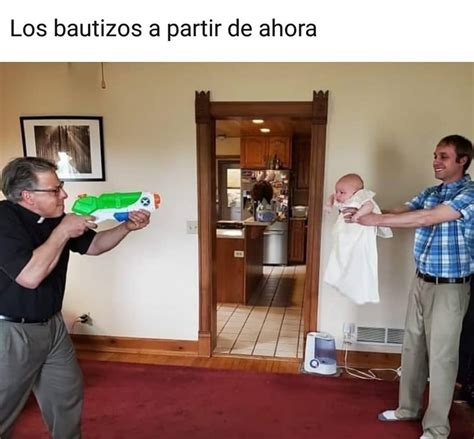 memes de bautizos